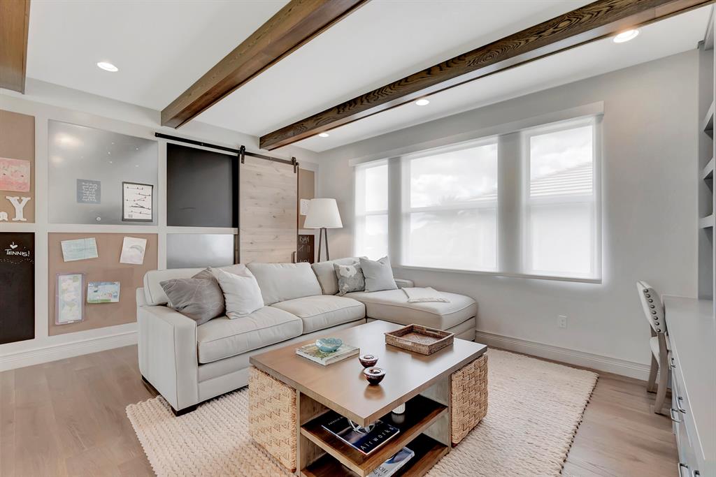 SEVEN BRIDGES - Residential