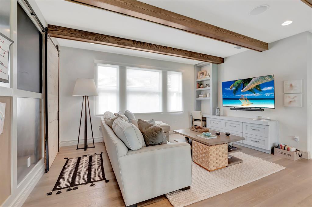 SEVEN BRIDGES - Residential