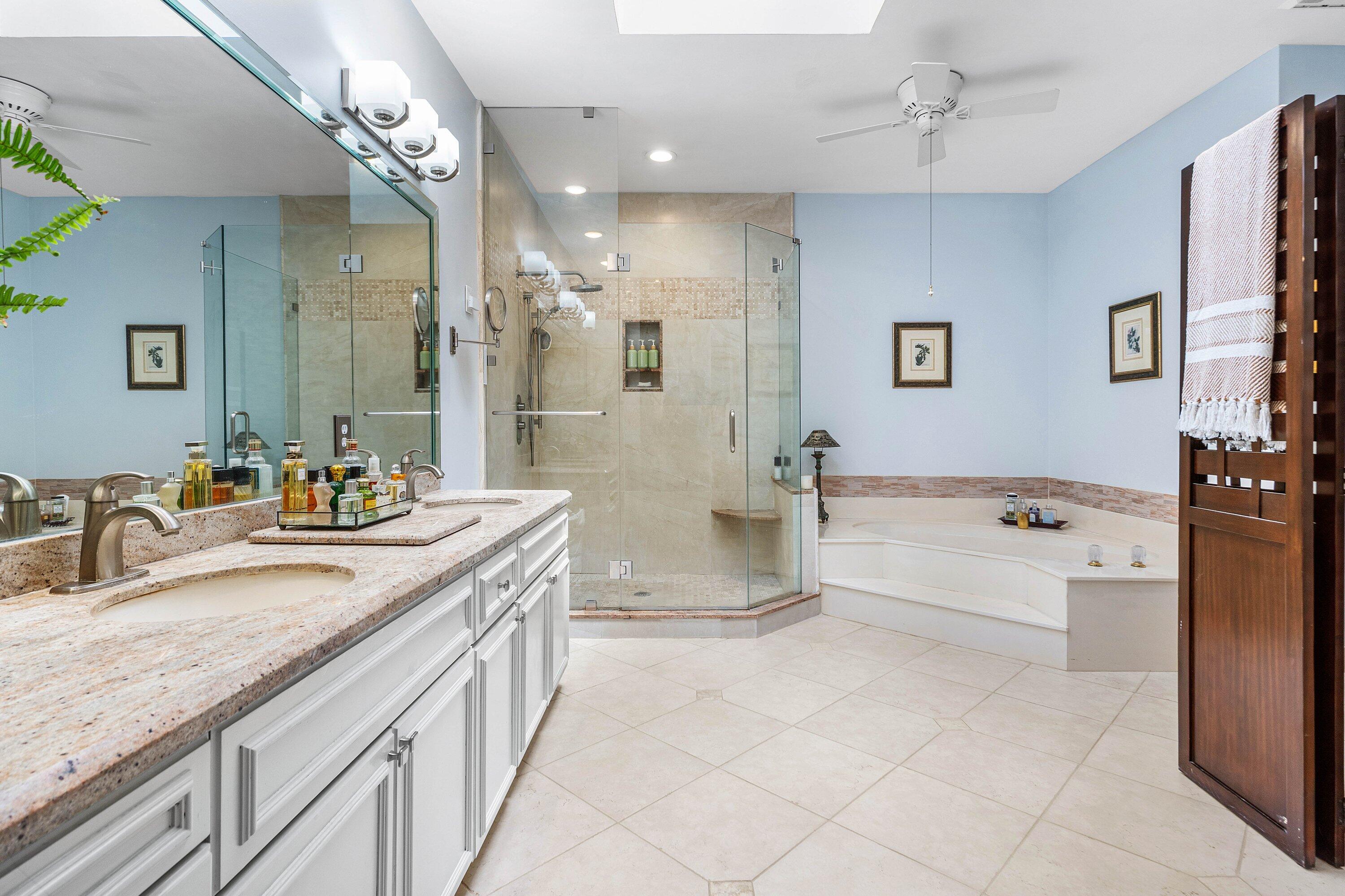 VILLA FLORA AT BOCA POINTE - Residential