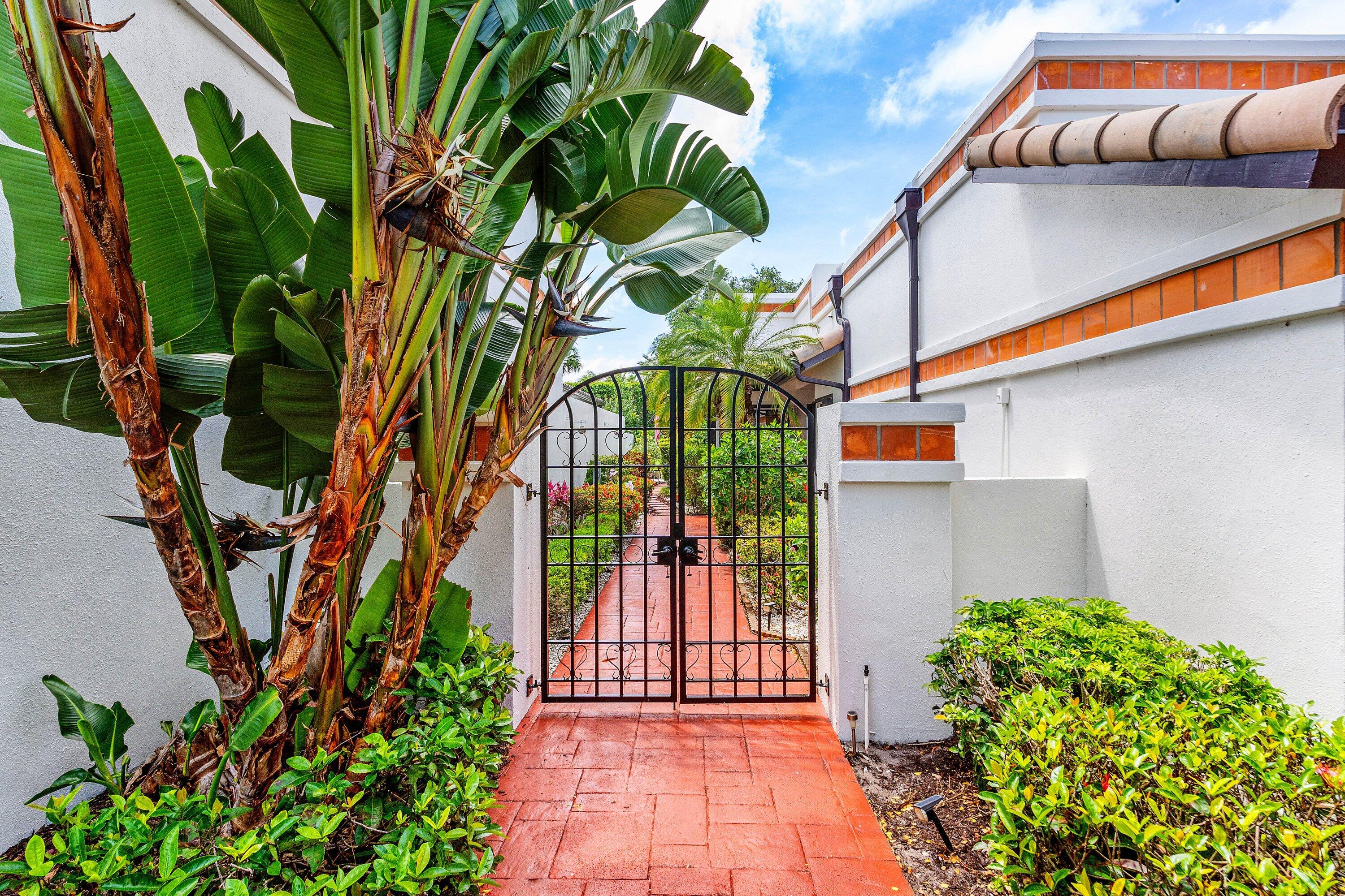 VILLA FLORA AT BOCA POINTE - Residential