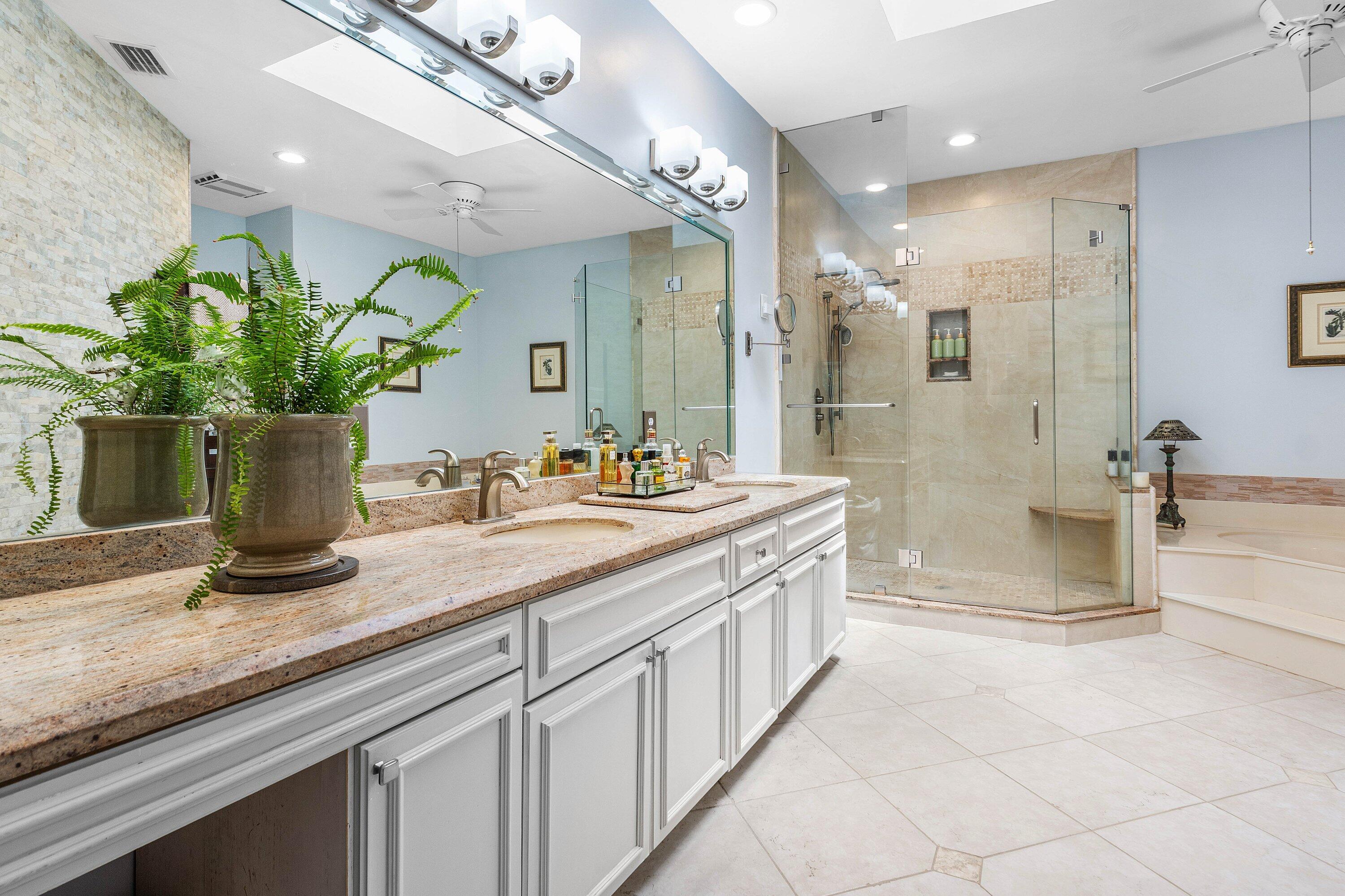 VILLA FLORA AT BOCA POINTE - Residential