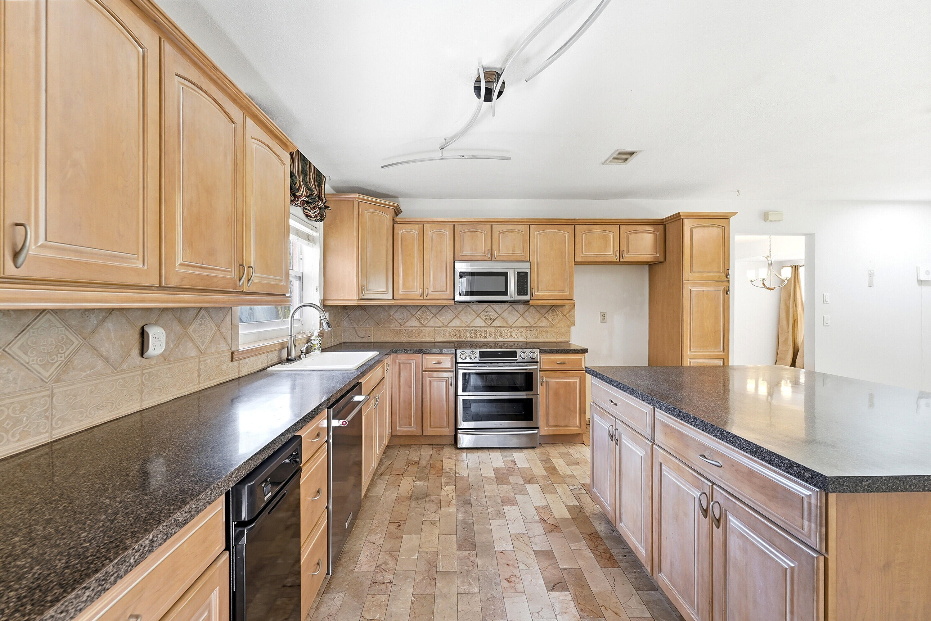 CORAL SPRINGS COUNTRY CLUB WEST - Residential