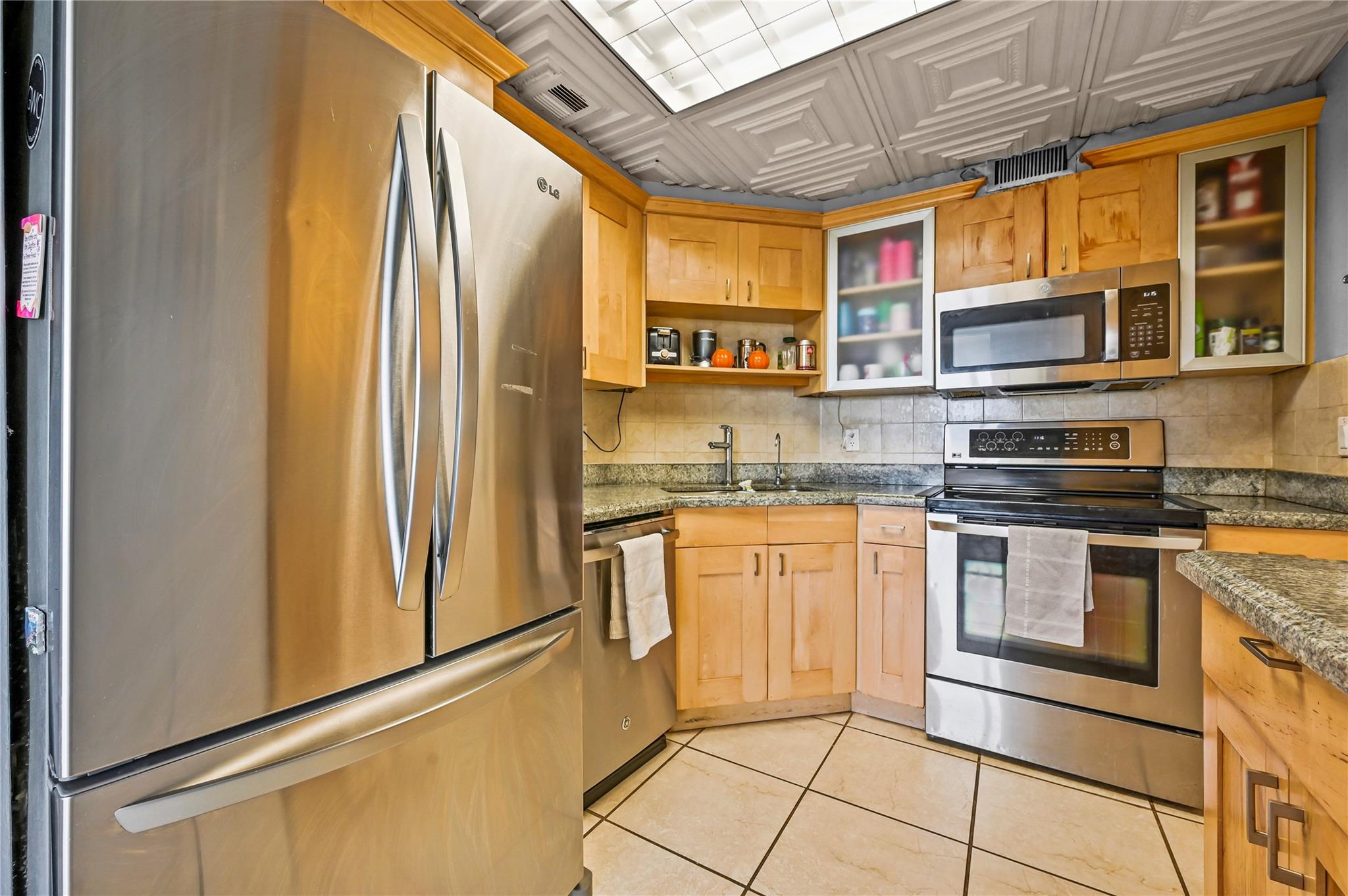 OCEAN MONARCH - Residential