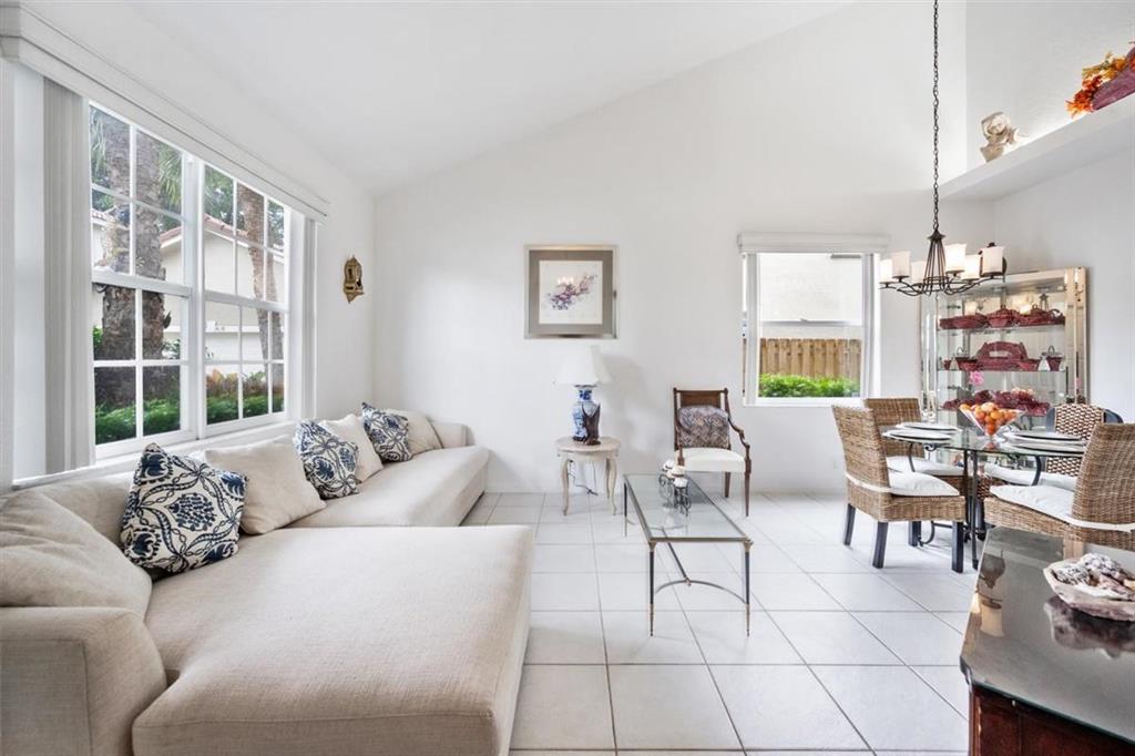 WELLINGTON TR 42B - Residential