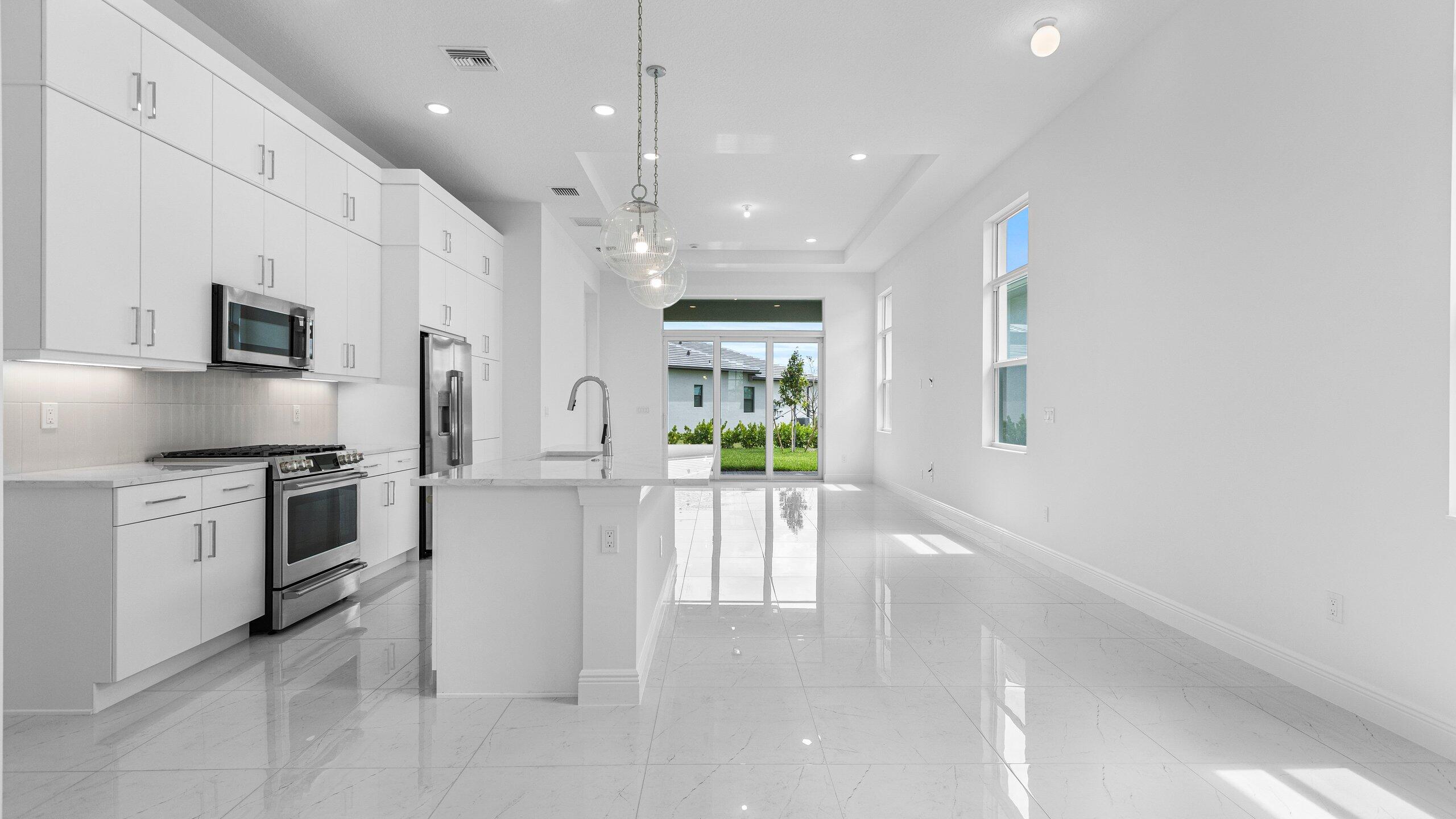 5078 Lido Key Lane, Westlake, FL, 33470/$599,990 3 5078 Lido Key Lane