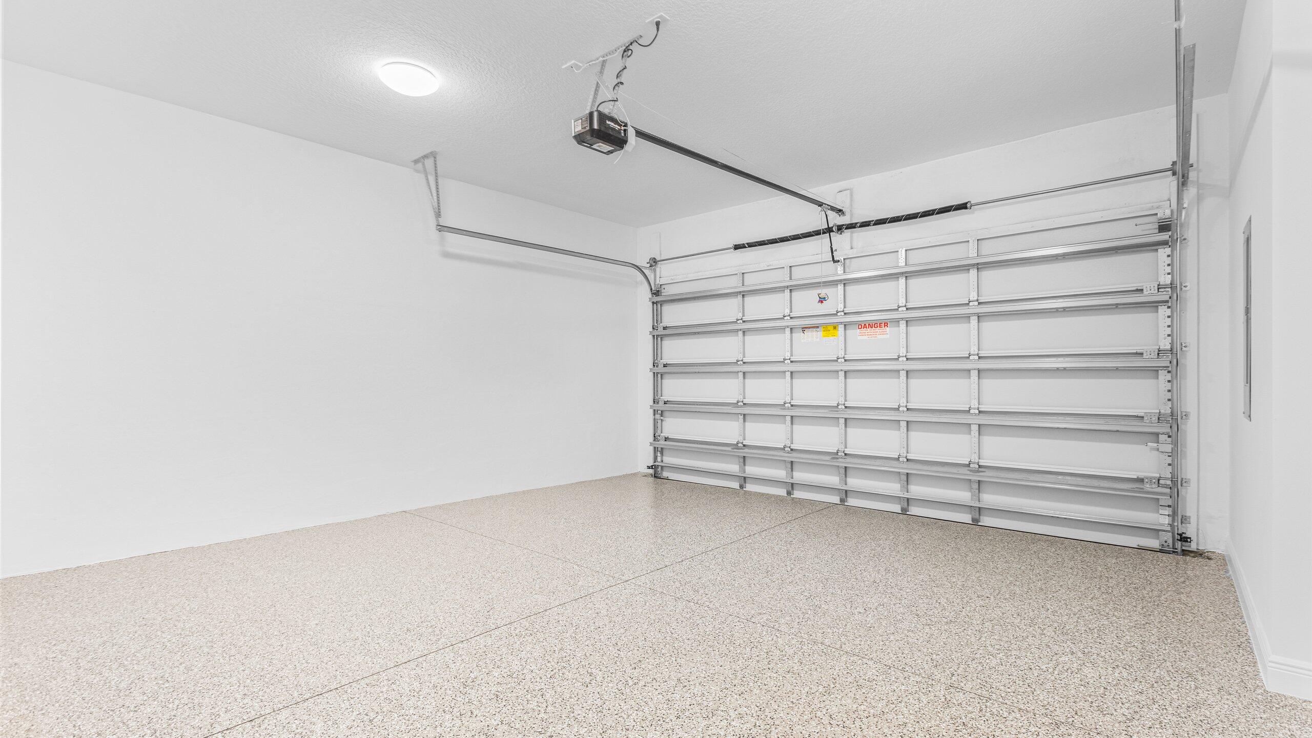 CRESSWIND PALM BEACH - Residential