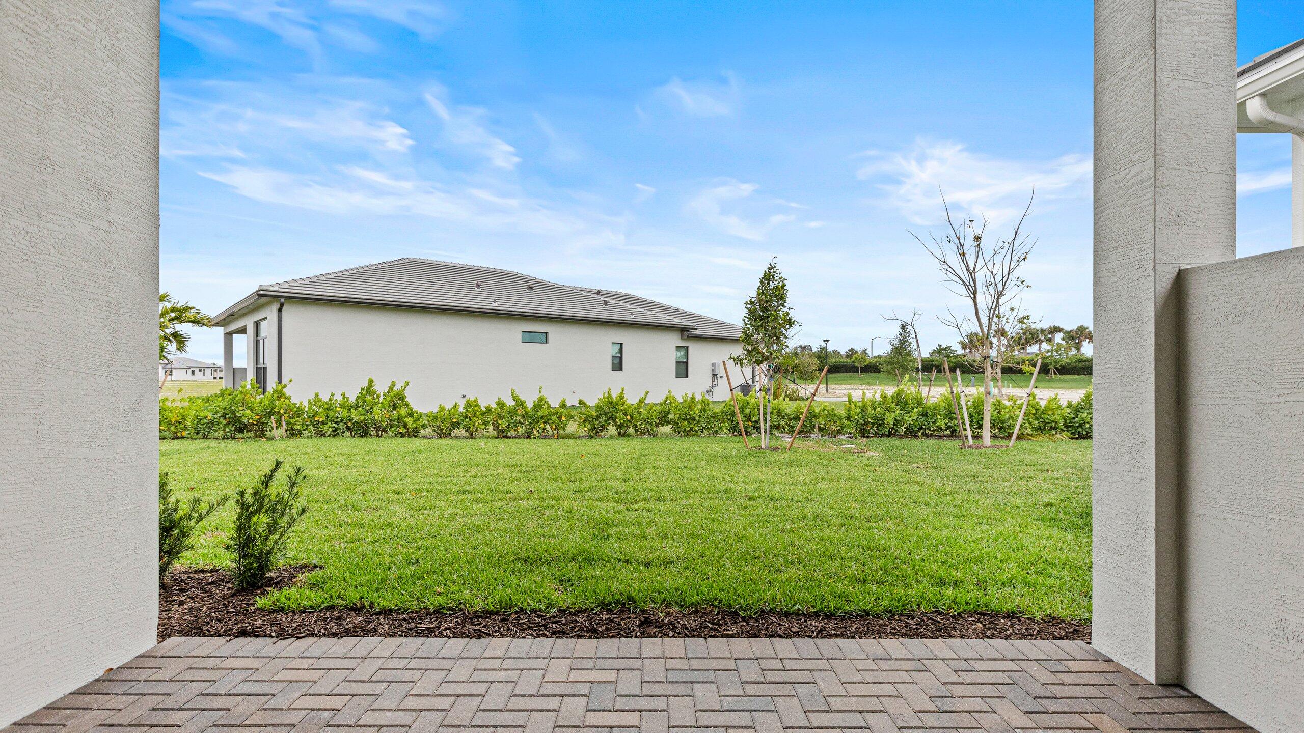 CRESSWIND PALM BEACH - Residential