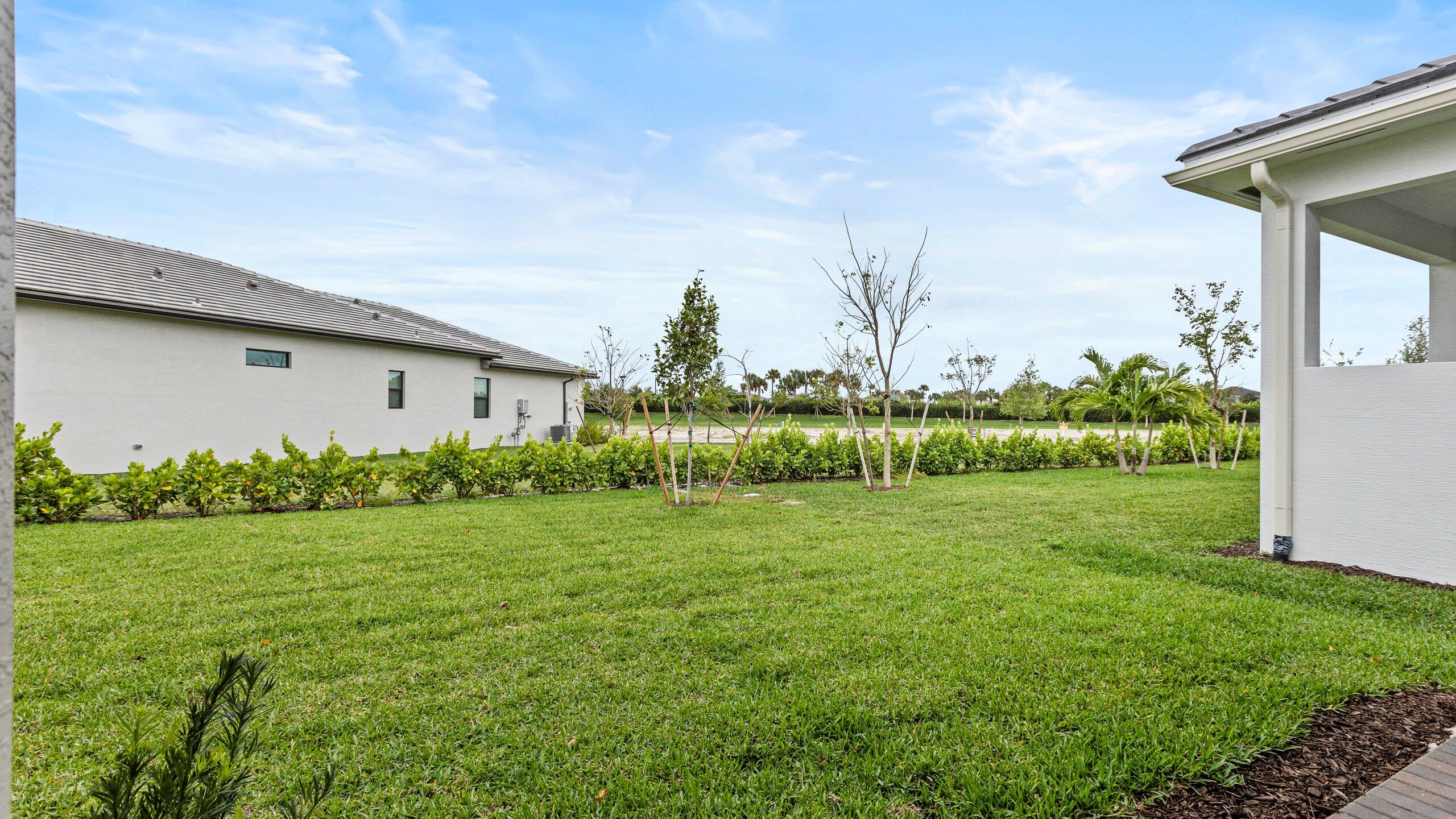 CRESSWIND PALM BEACH - Residential