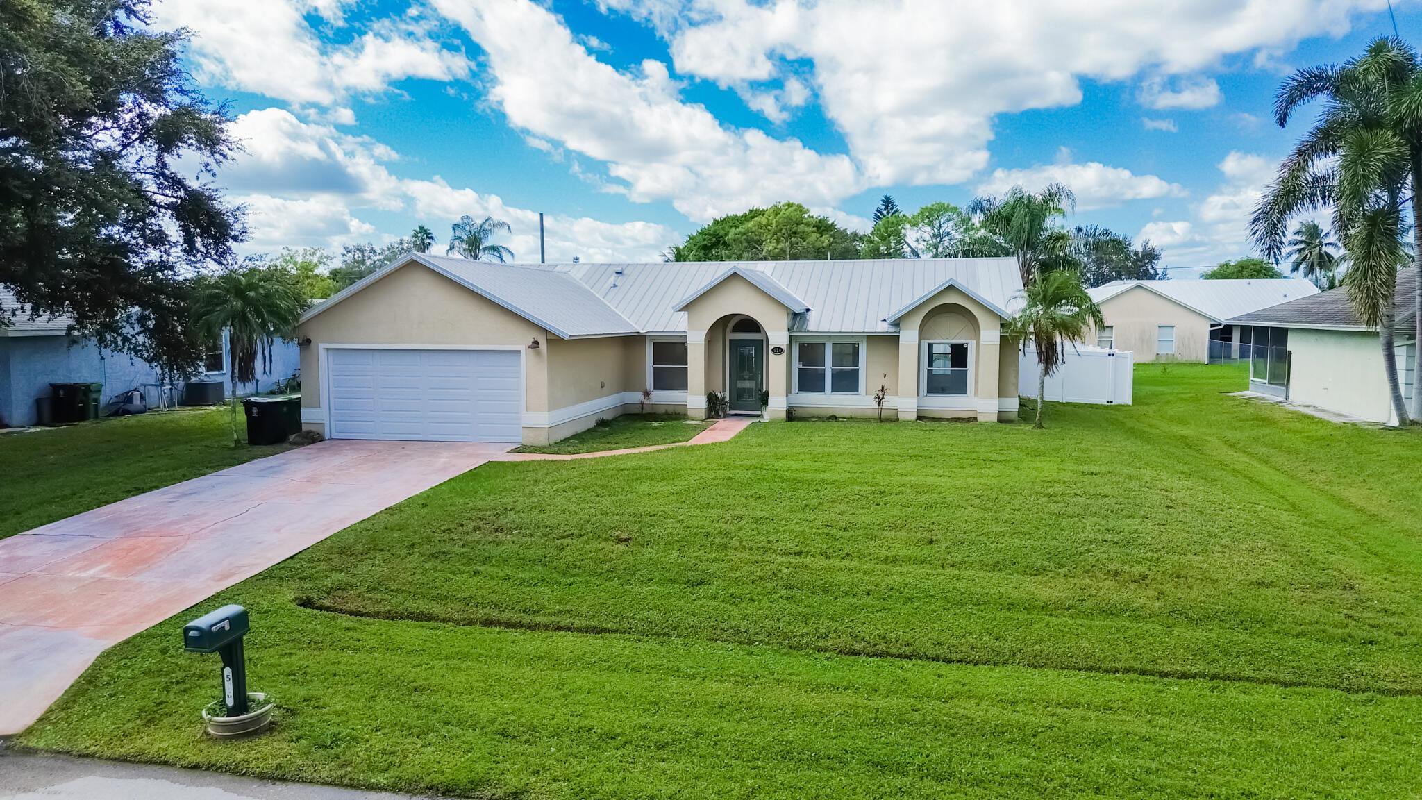 PORT ST LUCIE SECTION 5 - Residential Lease