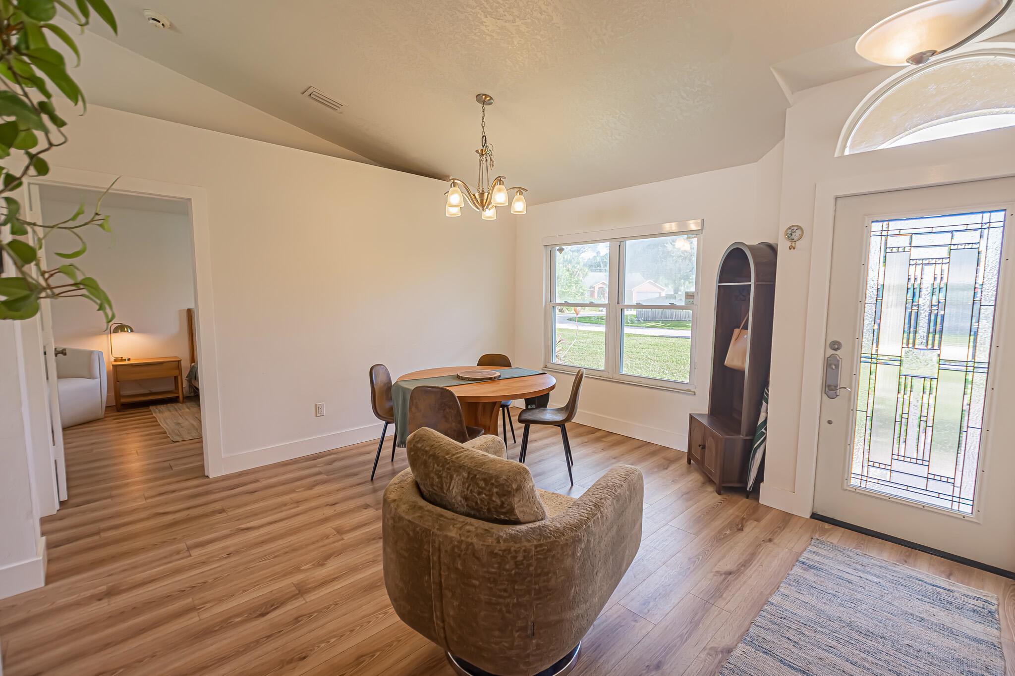 PORT ST LUCIE SECTION 5 - Residential Lease