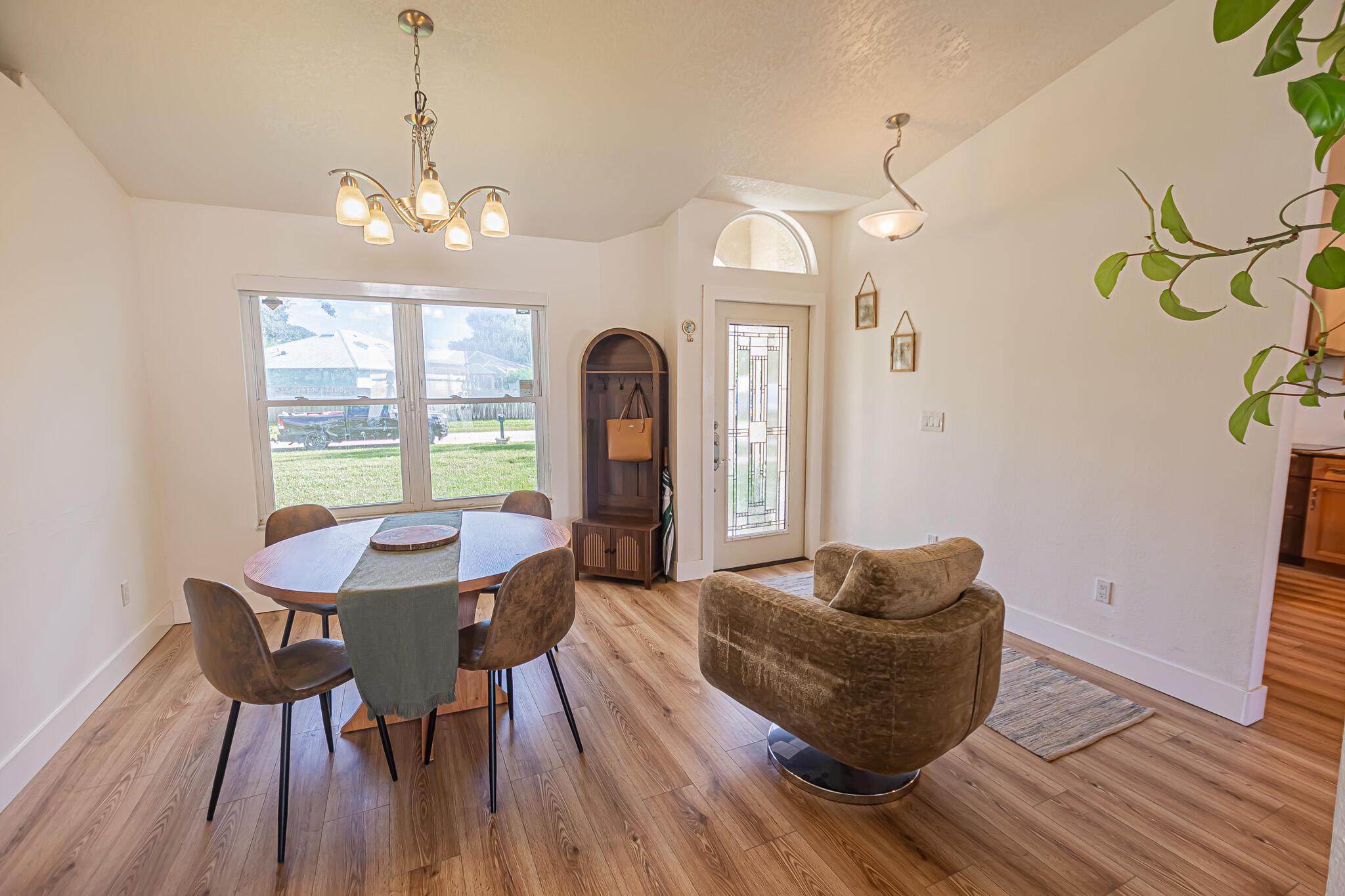 PORT ST LUCIE SECTION 5 - Residential Lease