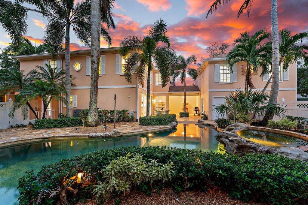 Photo of 146 Newcastle Drive, Jupiter, FL 33458 (MLS # R11029197)