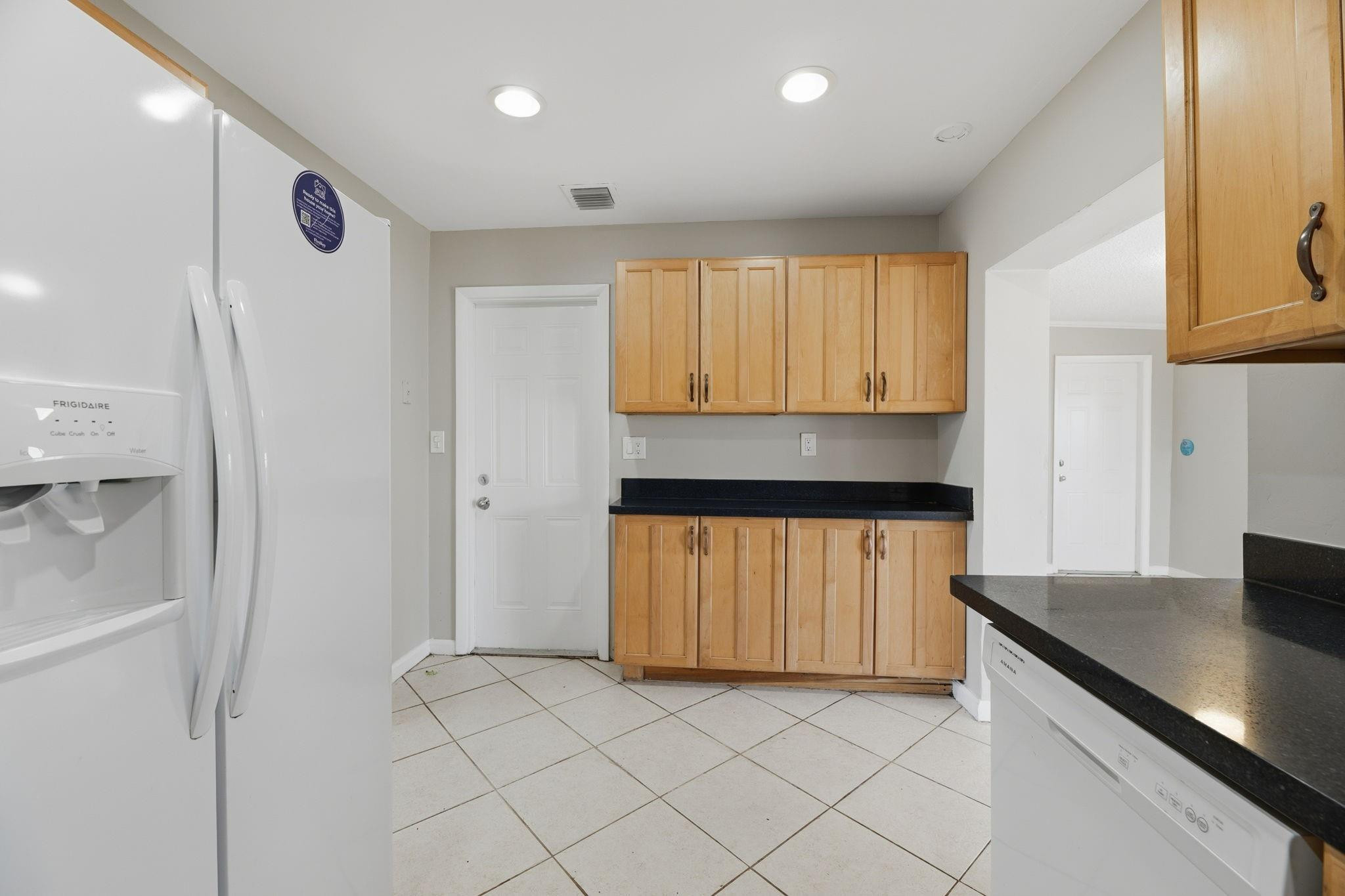 Broadview Country Club Es - Residential