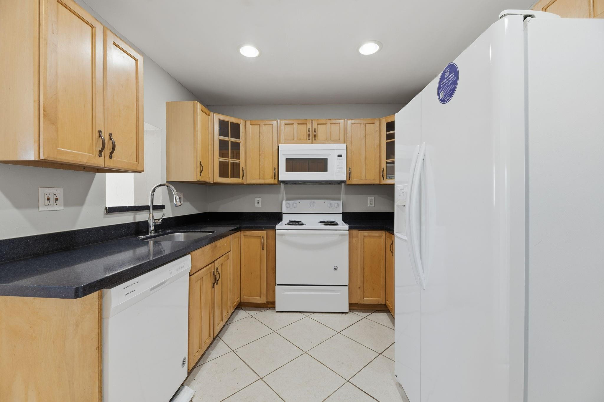 Broadview Country Club Es - Residential