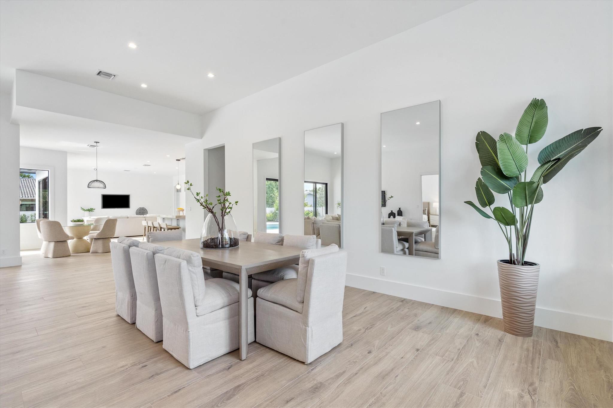 VENETIAN ISLES 3RD SEC - Residential