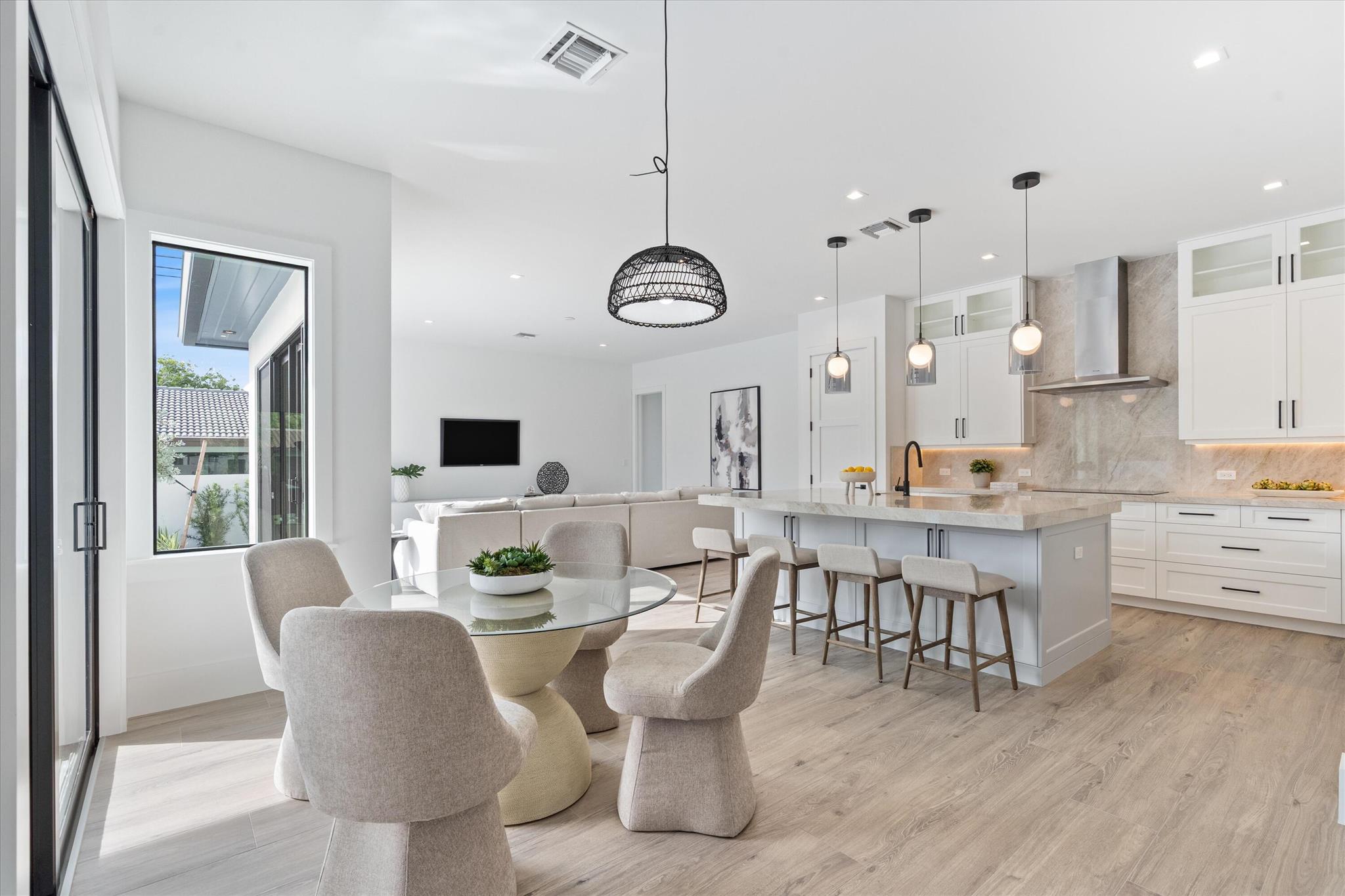 VENETIAN ISLES 3RD SEC - Residential