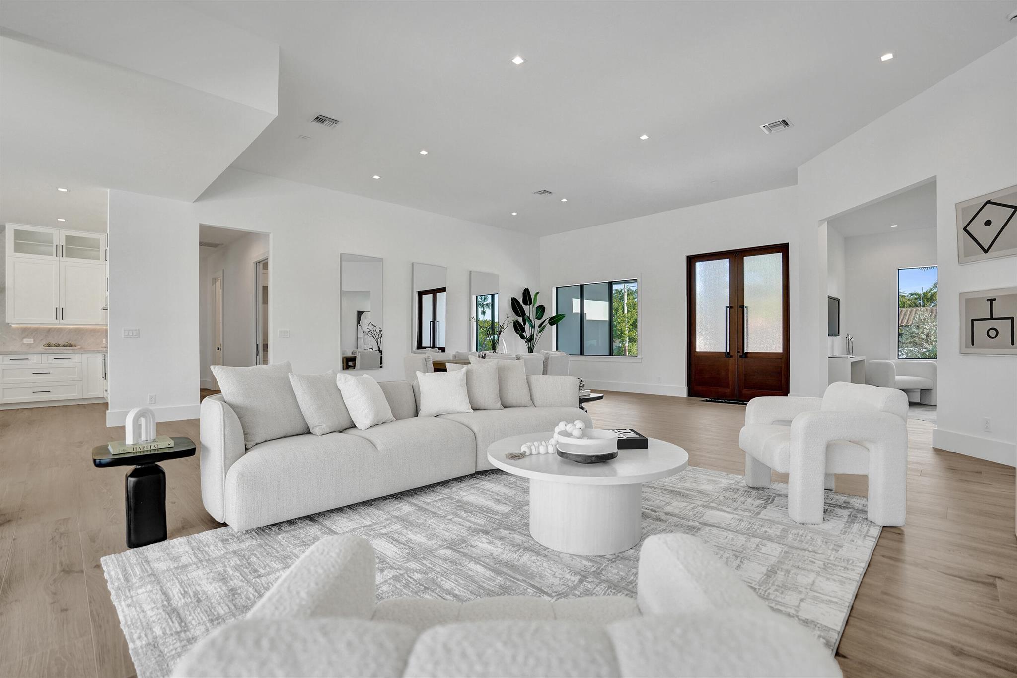 VENETIAN ISLES 3RD SEC - Residential