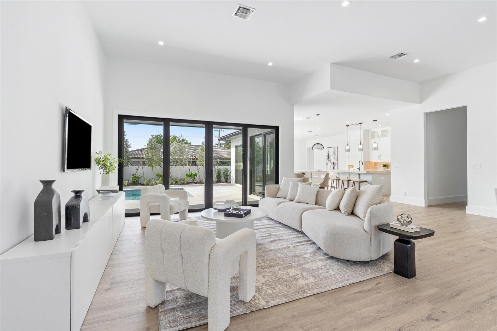 VENETIAN ISLES 3RD SEC - Residential