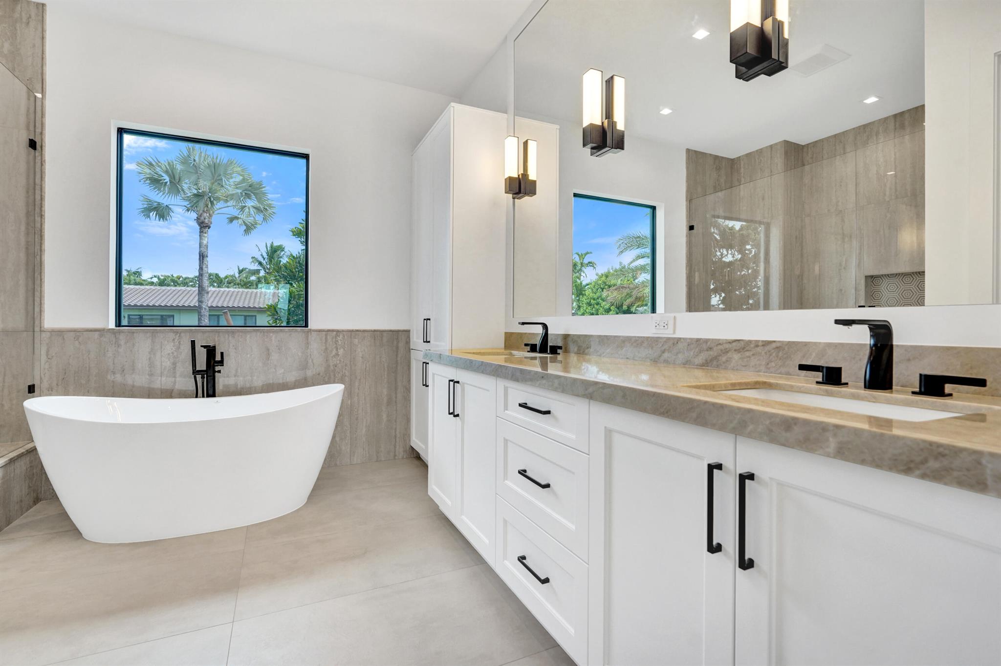 VENETIAN ISLES 3RD SEC - Residential