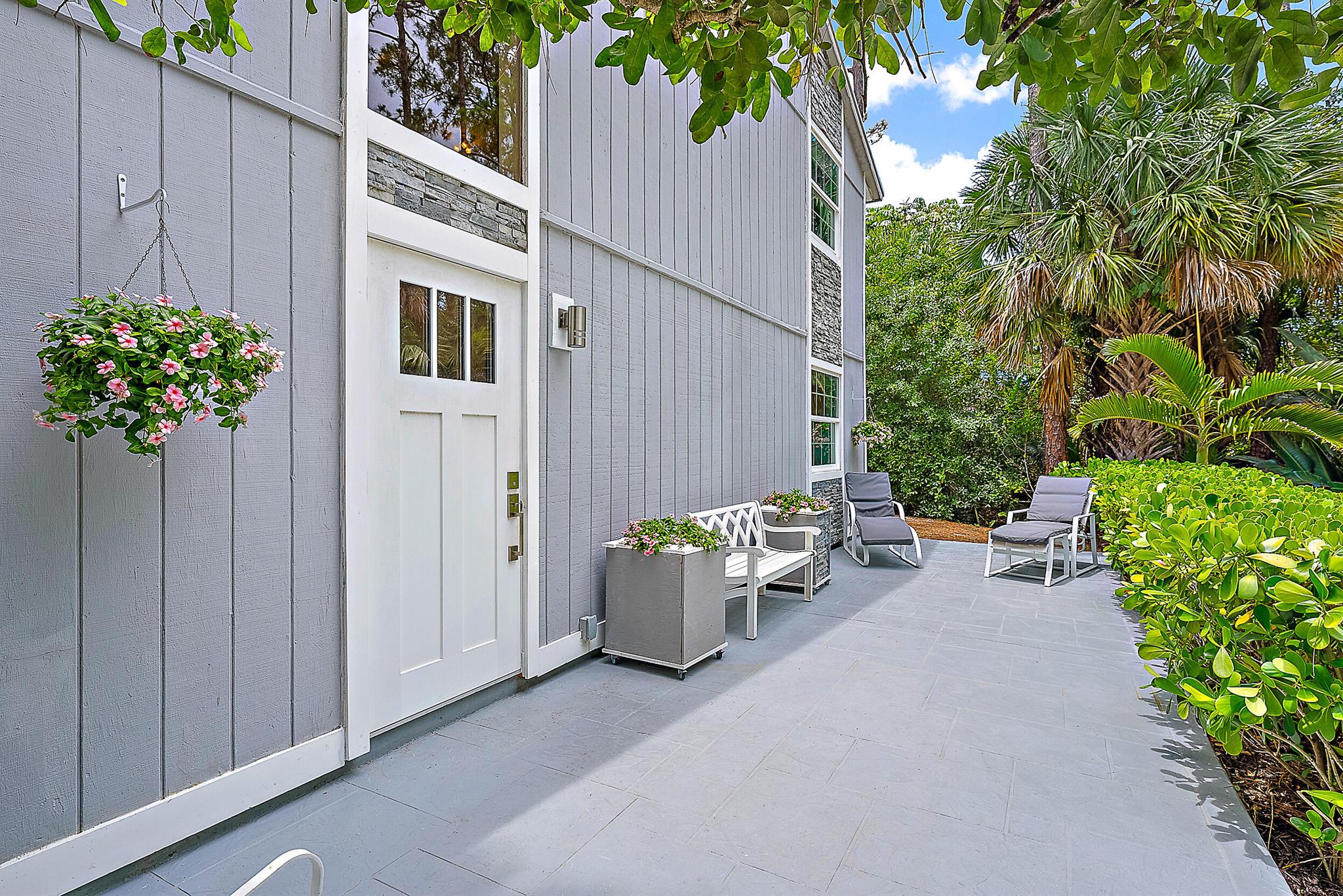 15629 95th Avenue N