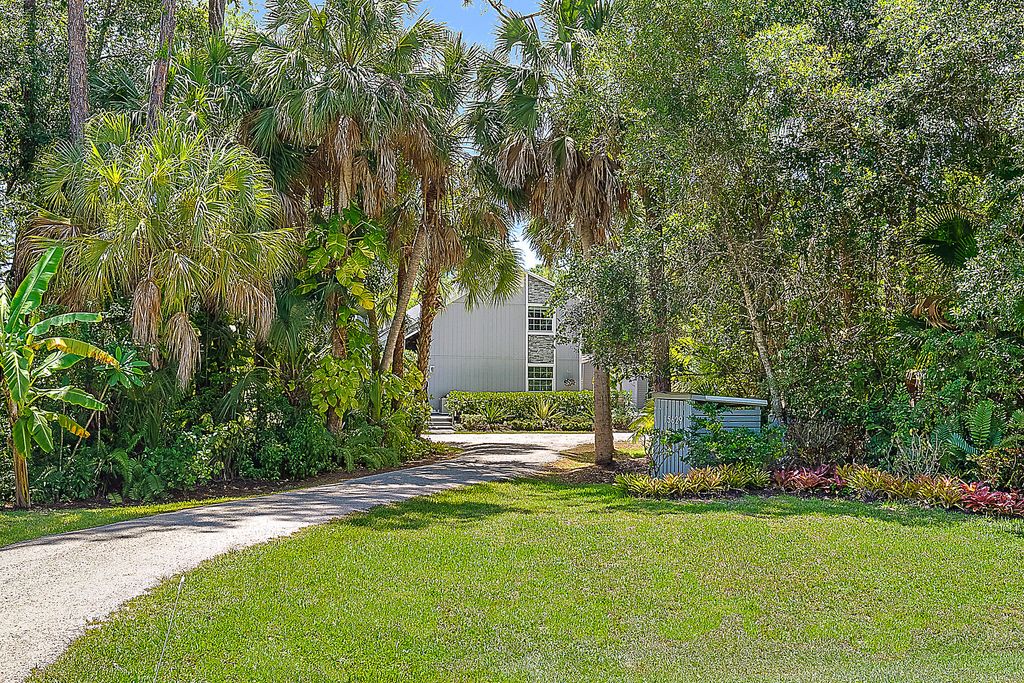 Photo of 15629 95th Avenue N, Jupiter, FL 33478 (MLS # R11103232)