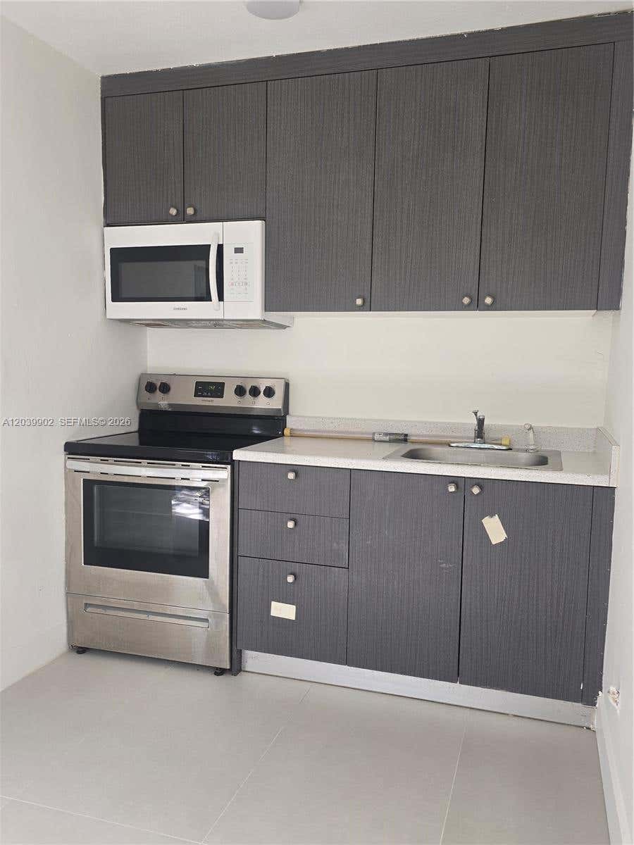 Photo of 237 SW 13th Street #4, Dania Beach, FL 33004 (MLS # A12039902)