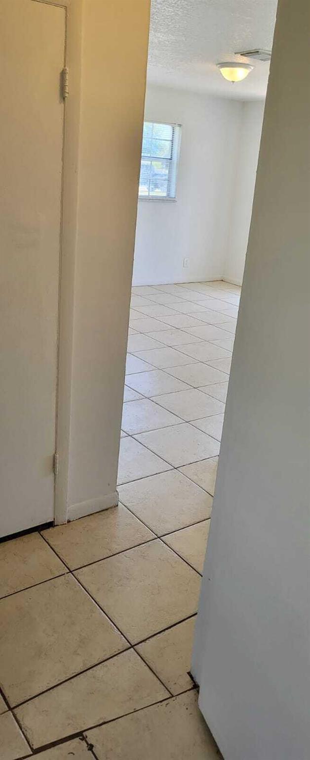 PALM BEACH FARMS CO 7 - Residential Lease