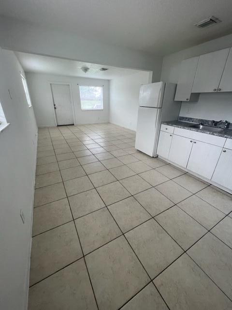 PALM BEACH FARMS CO 7 - Residential Lease