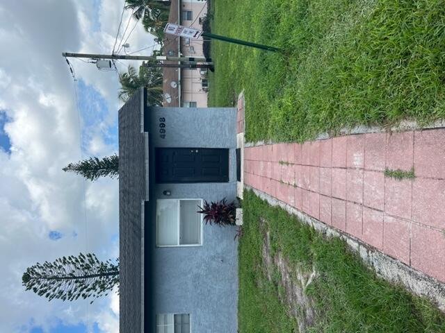 PALM BEACH FARMS CO 7 - Residential Lease