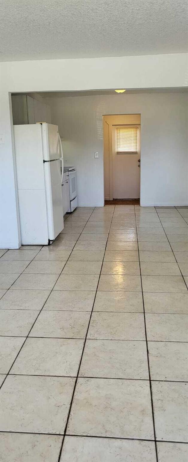 PALM BEACH FARMS CO 7 - Residential Lease