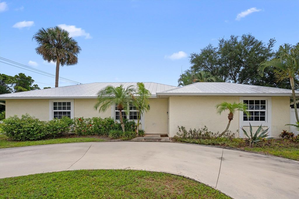 Photo of 2363 NW Brennan Court, Stuart, FL 34994 (MLS # R11090543)