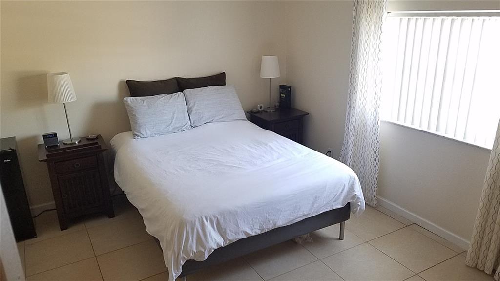 SEA BREEZE II CONDO - Residential
