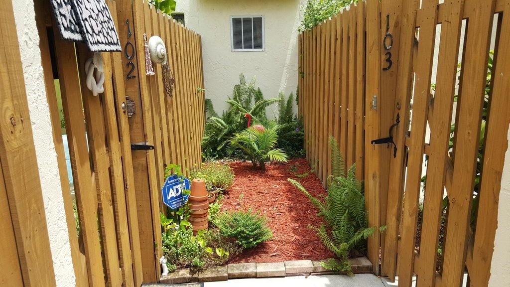 Photo of 639 Executive Center Drive #O-103, West Palm Beach, FL 33401 (MLS # R10959485)