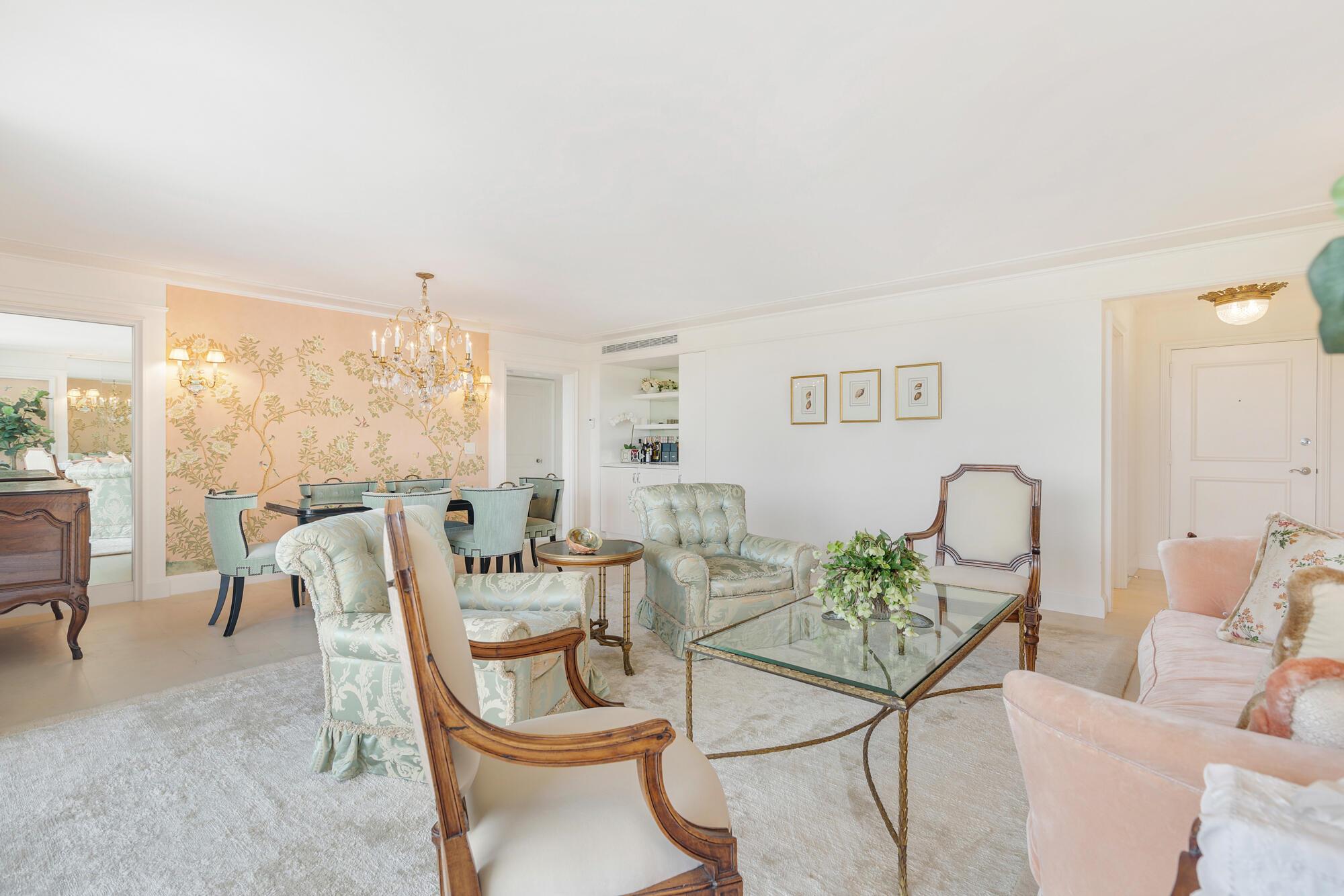 ISLAND HOUSE CONDO - Residential