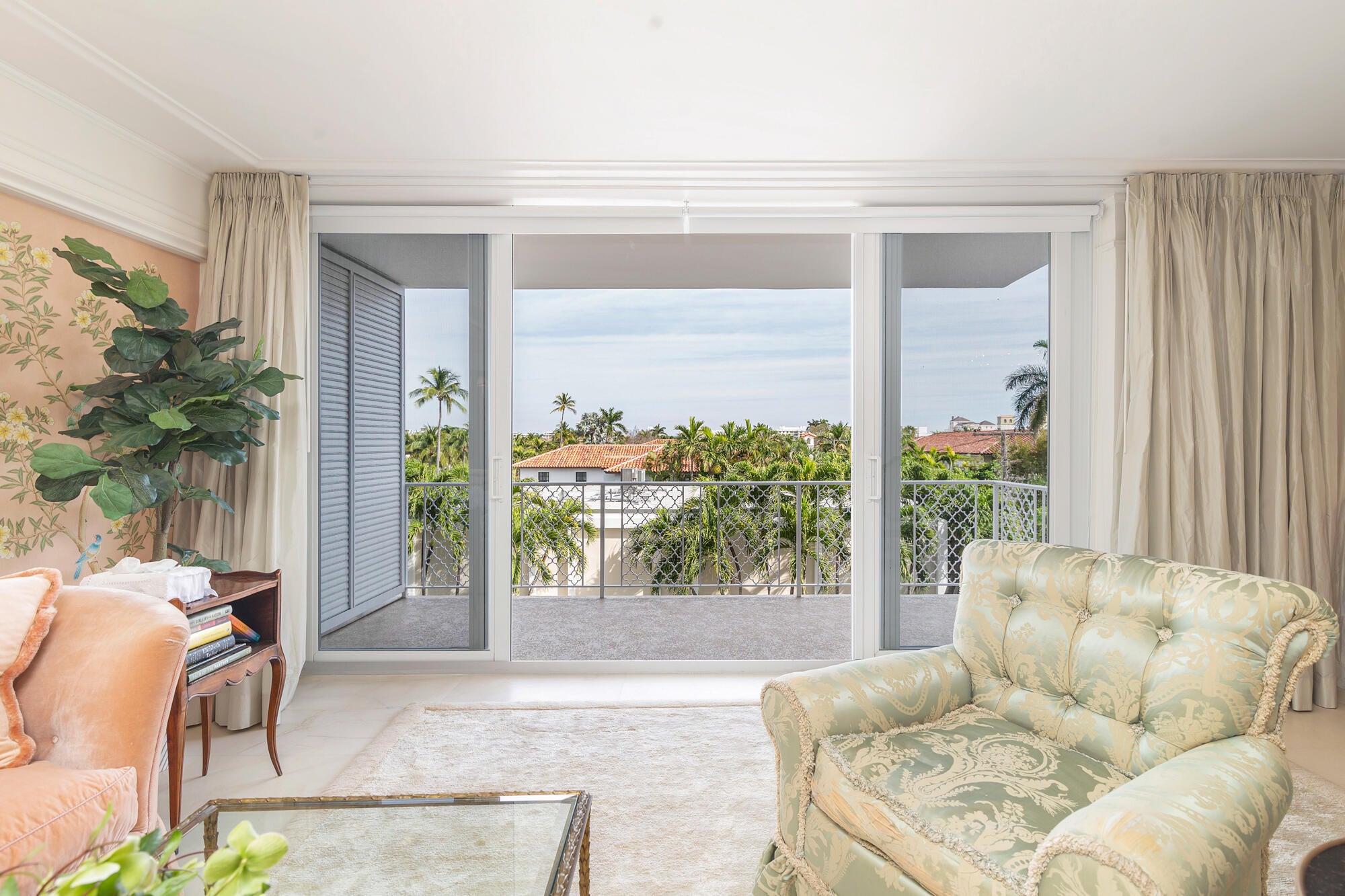354 Chilean Avenue 4A, Palm Beach FL 33480