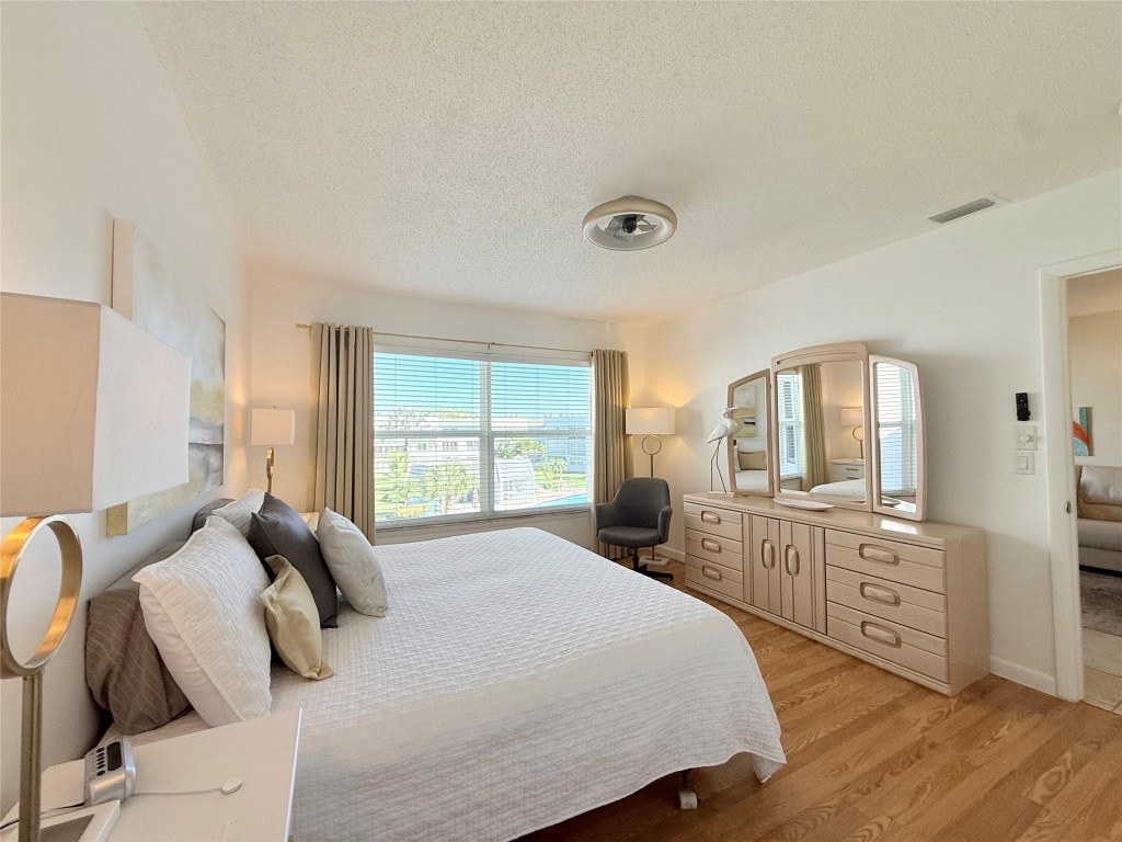 Royal Park Gardens - Residential