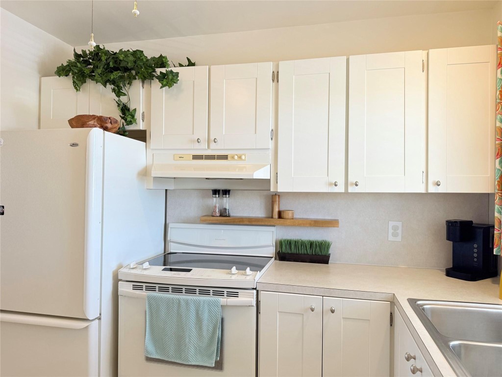 Royal Park Gardens - Residential