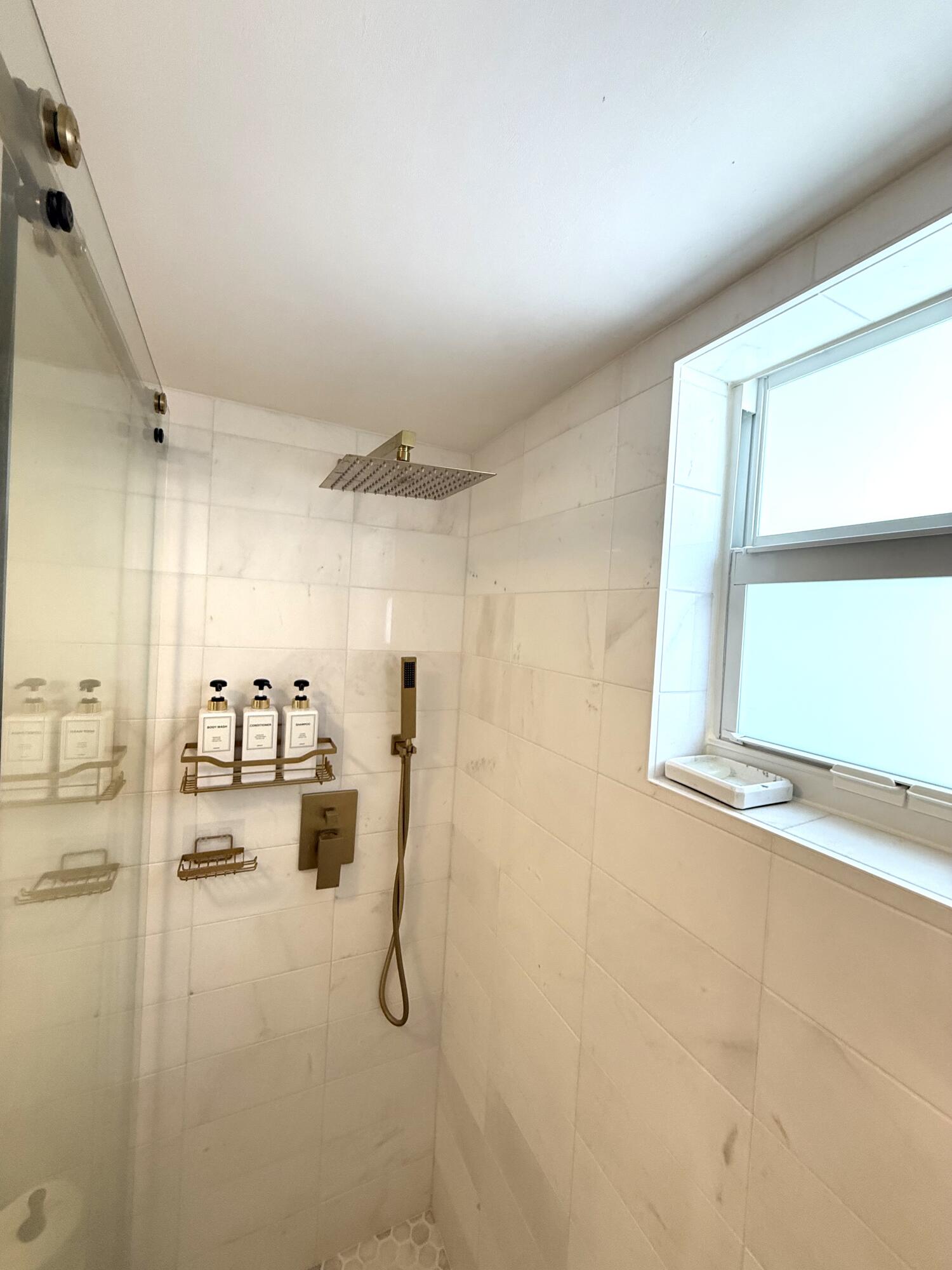 HOLIDAY SPRINGS VILLAGE 1 CONDO - Residential