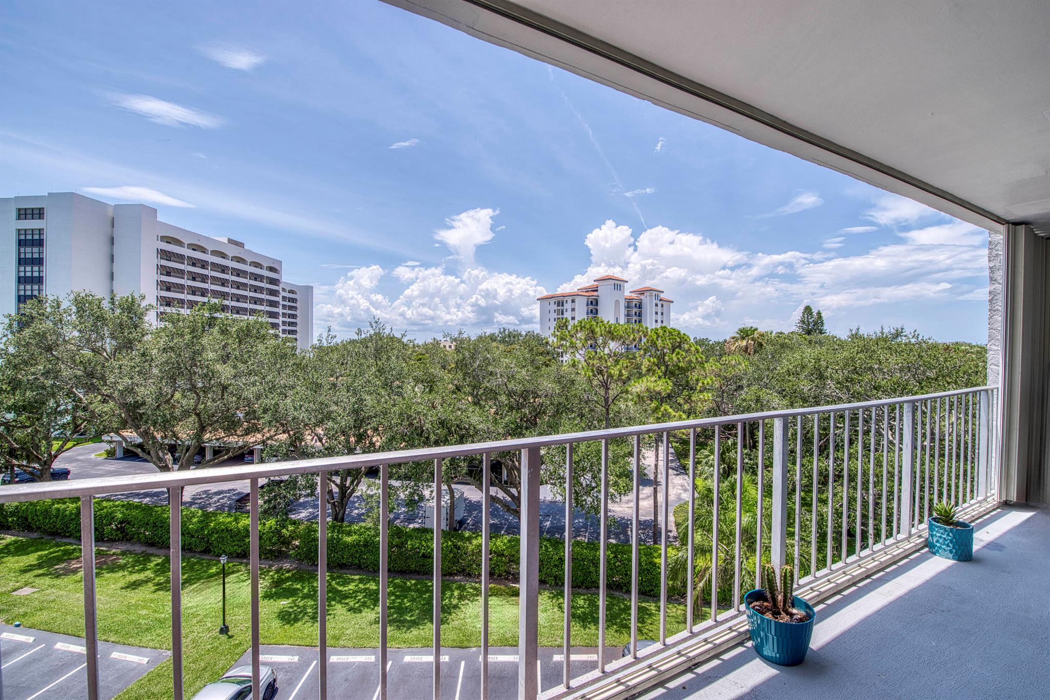 336 Golfview Road 518