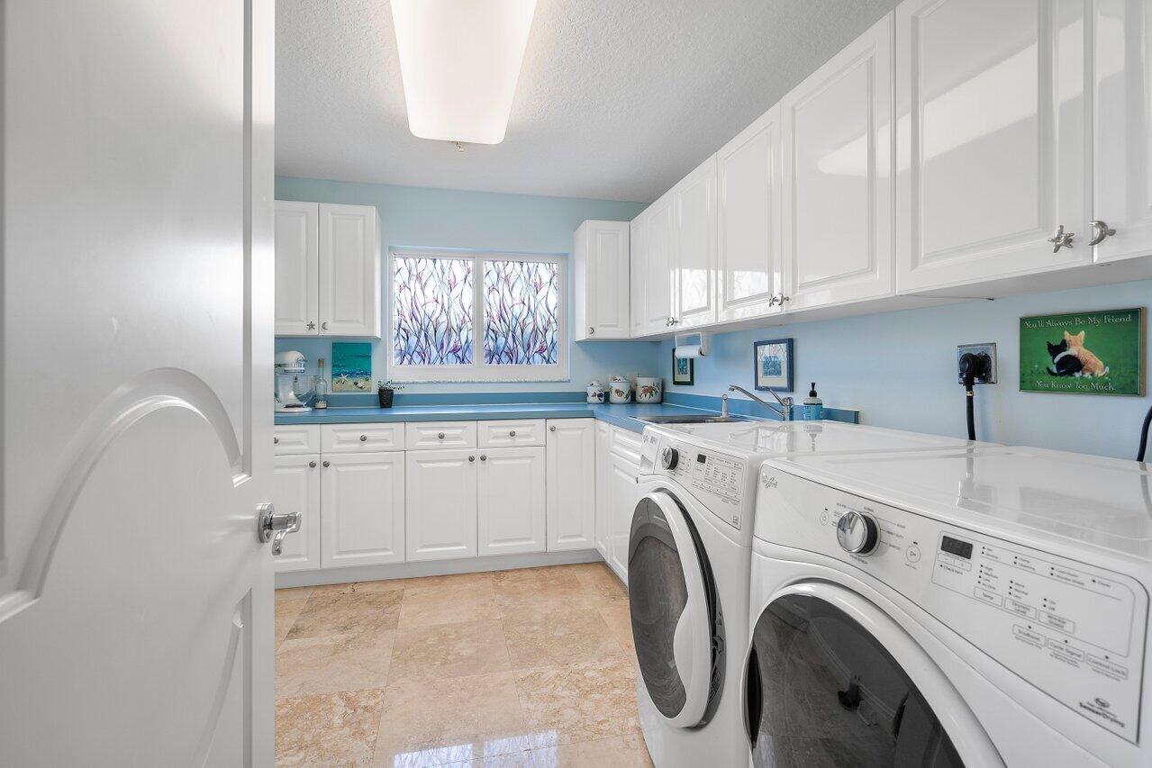 JUPITER INLET BEACH COLONY - Residential