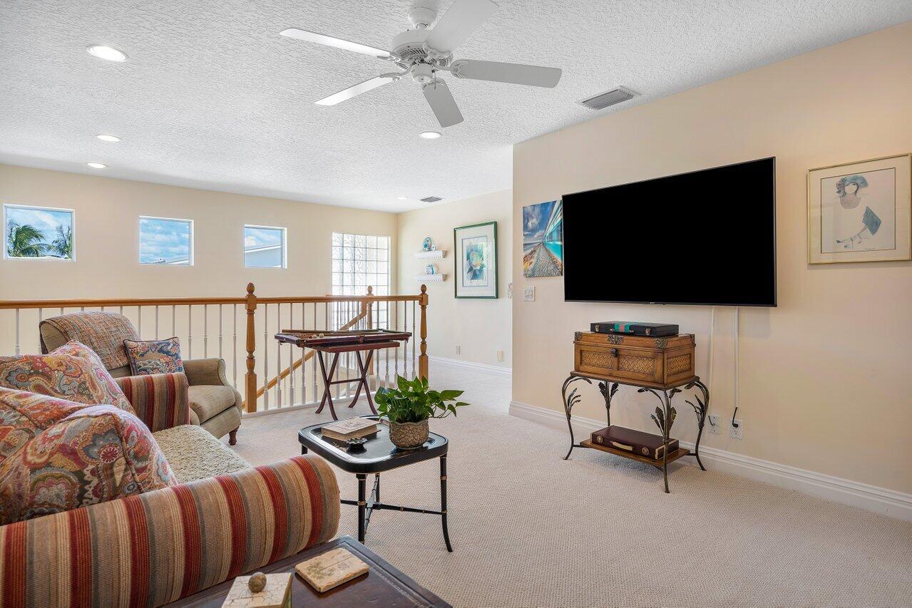 JUPITER INLET BEACH COLONY - Residential