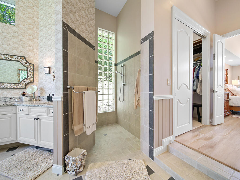 JUPITER INLET BEACH COLONY - Residential