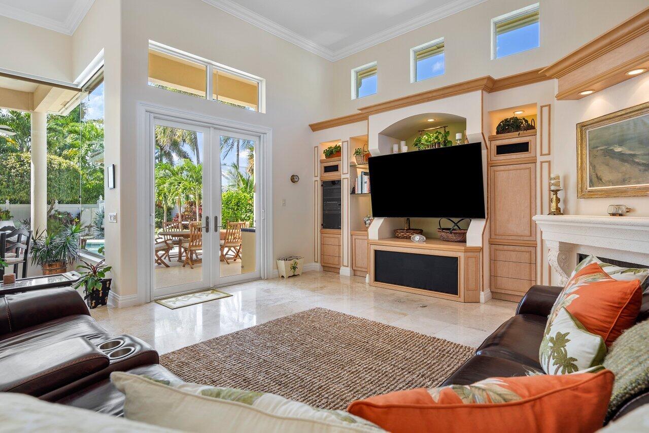 JUPITER INLET BEACH COLONY - Residential