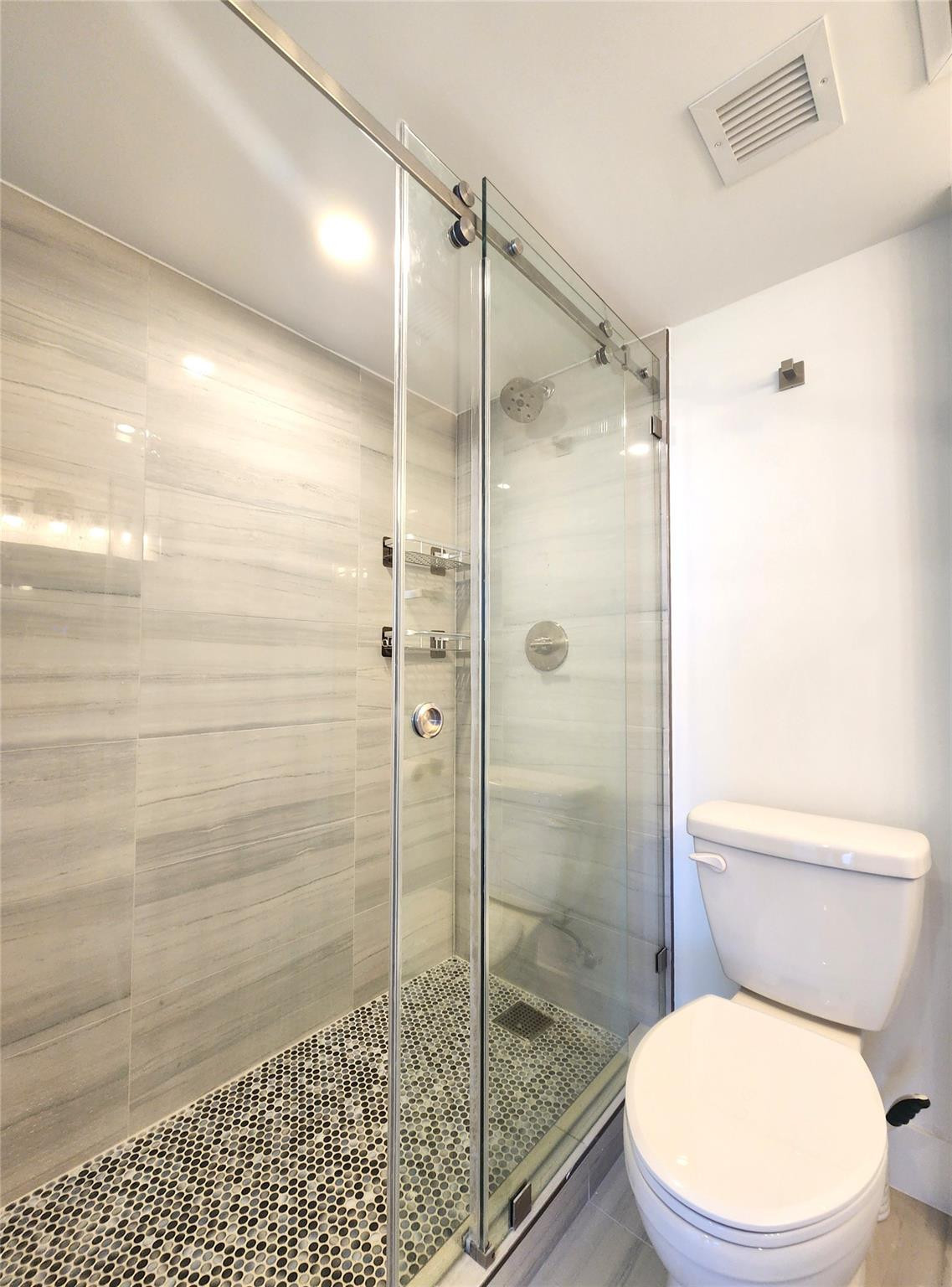 Cove Beach Club Co-Op - Residential Lease