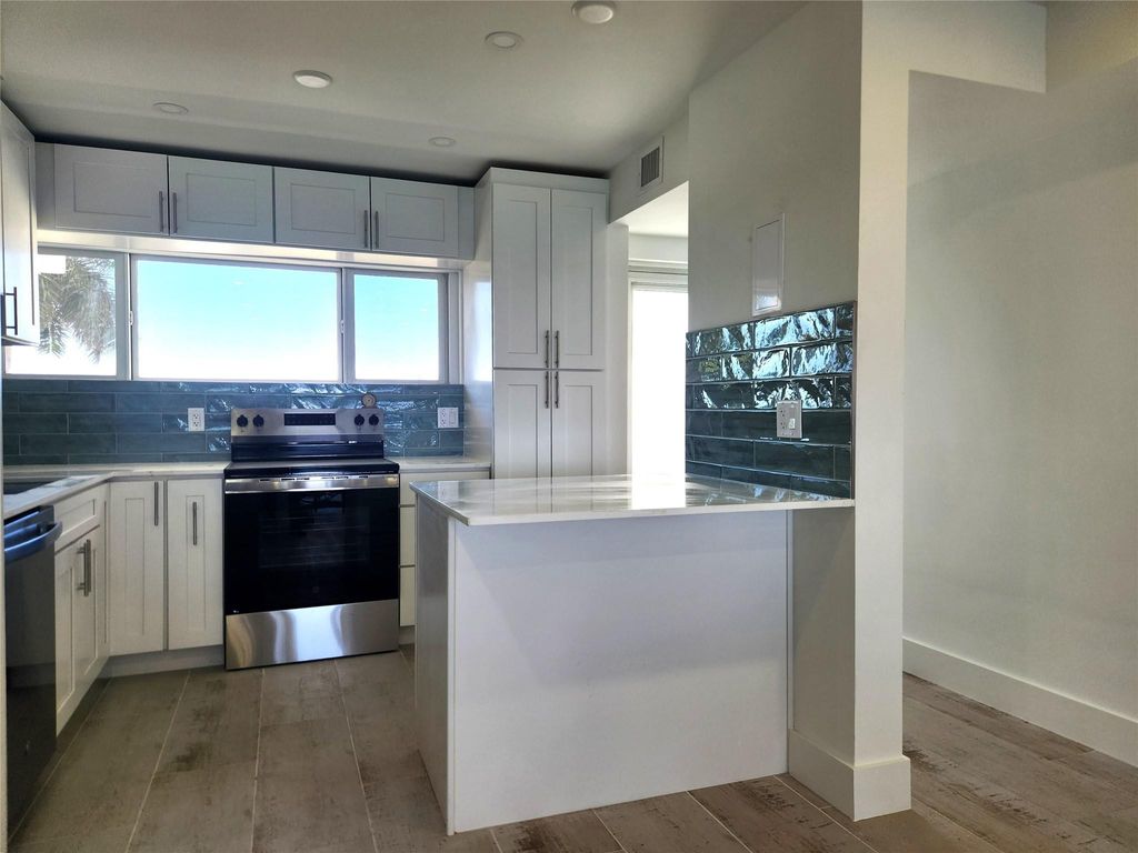 Photo of 500 SE 21st Avenue #509, Deerfield Beach, FL 33441 (MLS # F10549599)