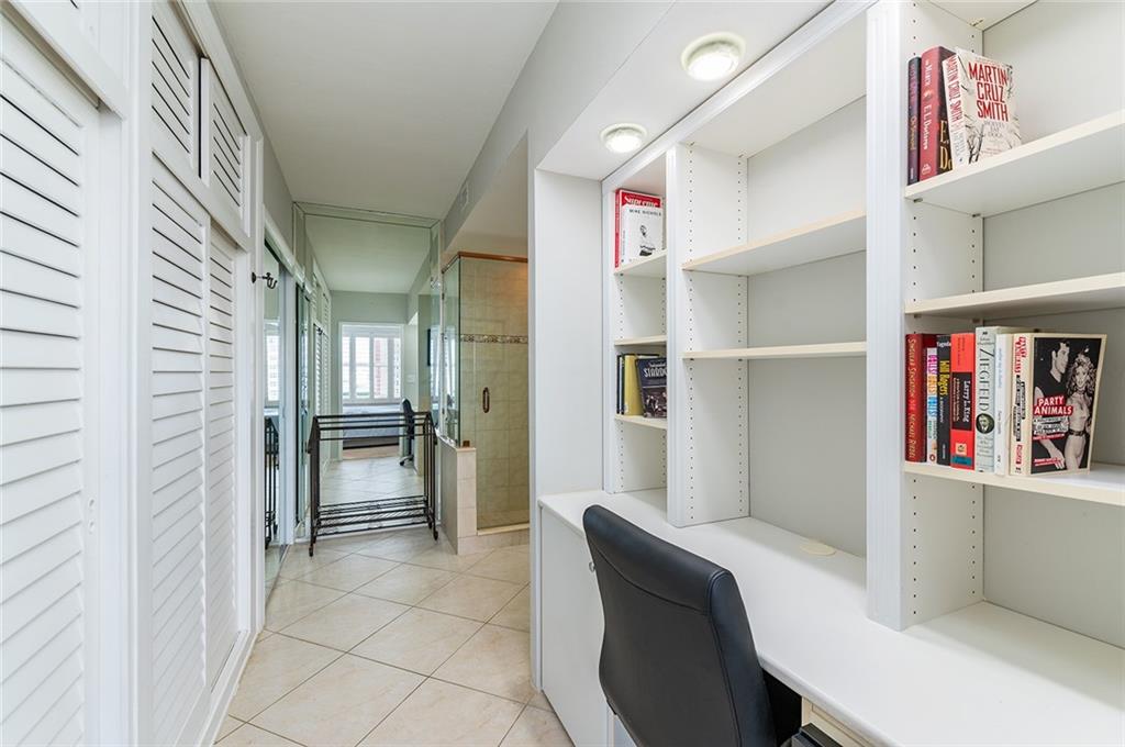 Coral Ridge Towers North - Residential