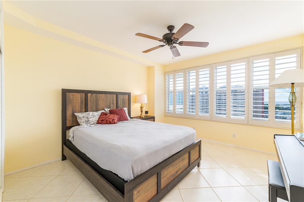 Coral Ridge Towers North - Residential