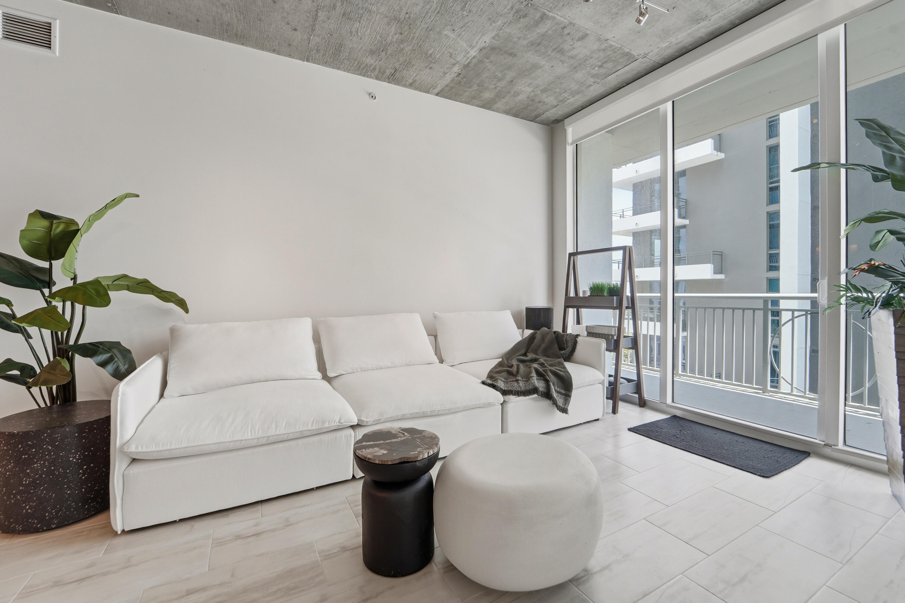 EDGE CONDO - Residential Lease