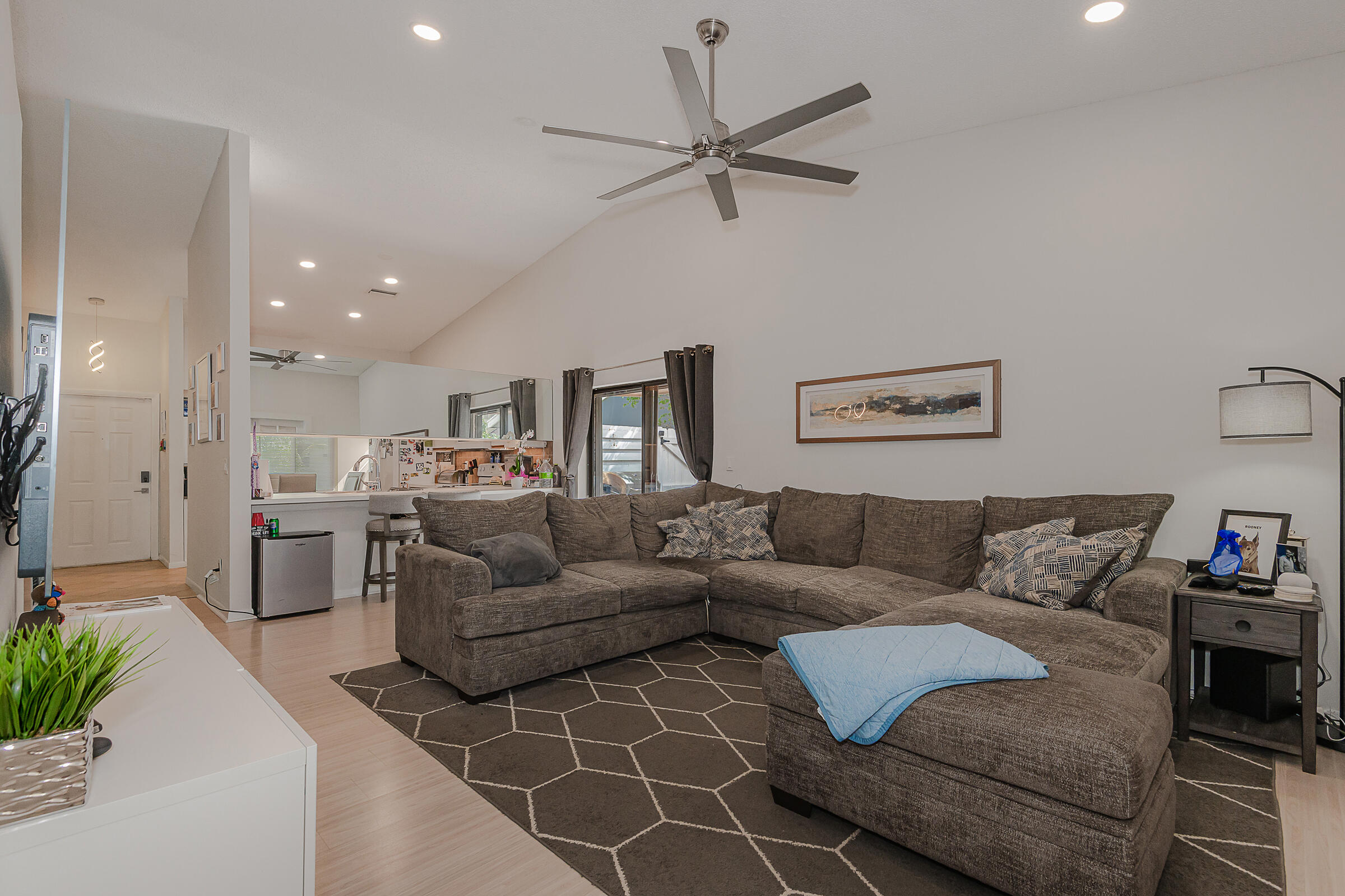 BOYNTON LAKES 6 - Residential