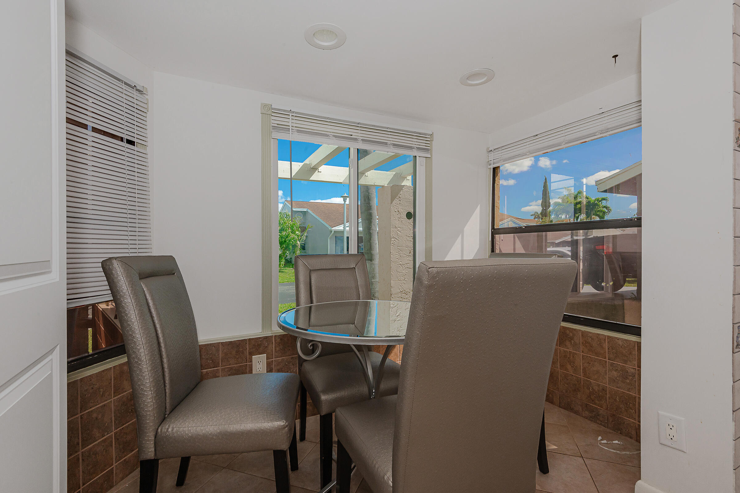 BOYNTON LAKES 6 - Residential